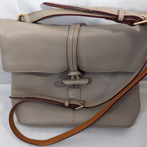 Fall Color Dooney & Bourke Florentine Med Toggle Crossbody Bag Leather  Ecru - Picture 3 of 13